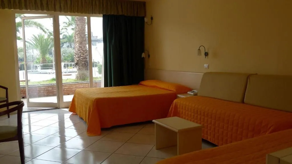Kings House Hotel Resort