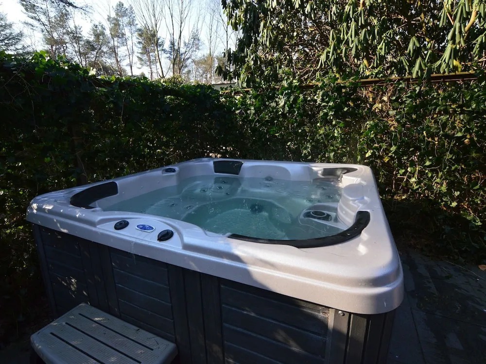 Charming Bungalow in Ambt Delden with Sauna, Garden, Terrace