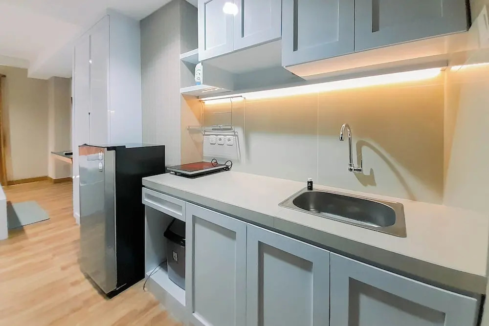 Great Deal And Homey Studio Room Patraland Amarta Apartment