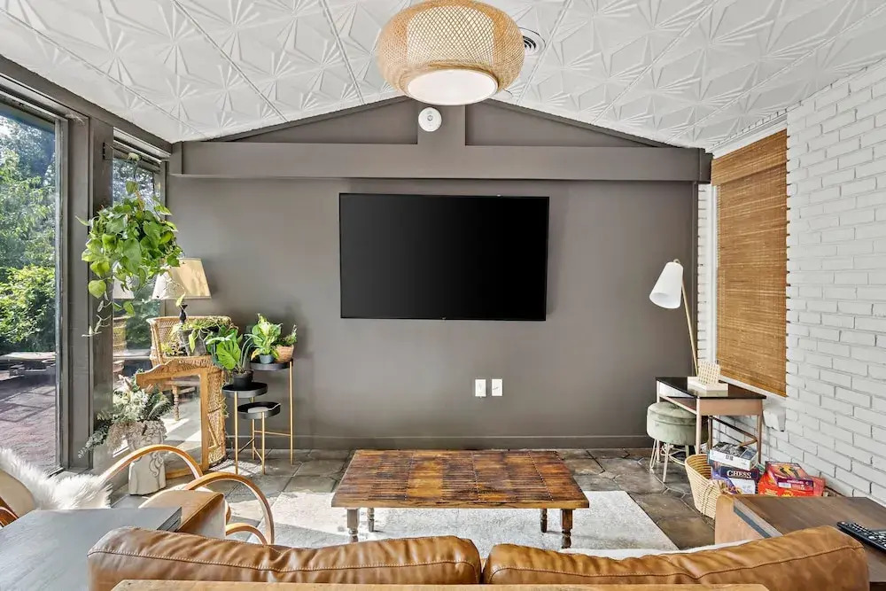 Peri Social House