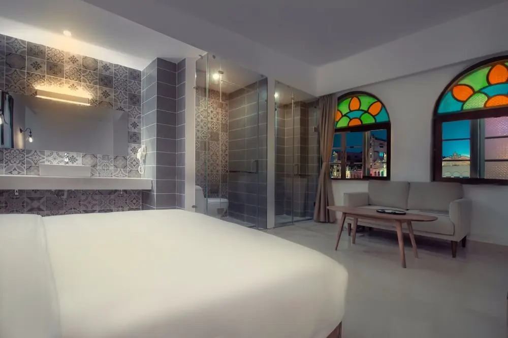 Zizai Music B&B(Qilou Old Street Branch)