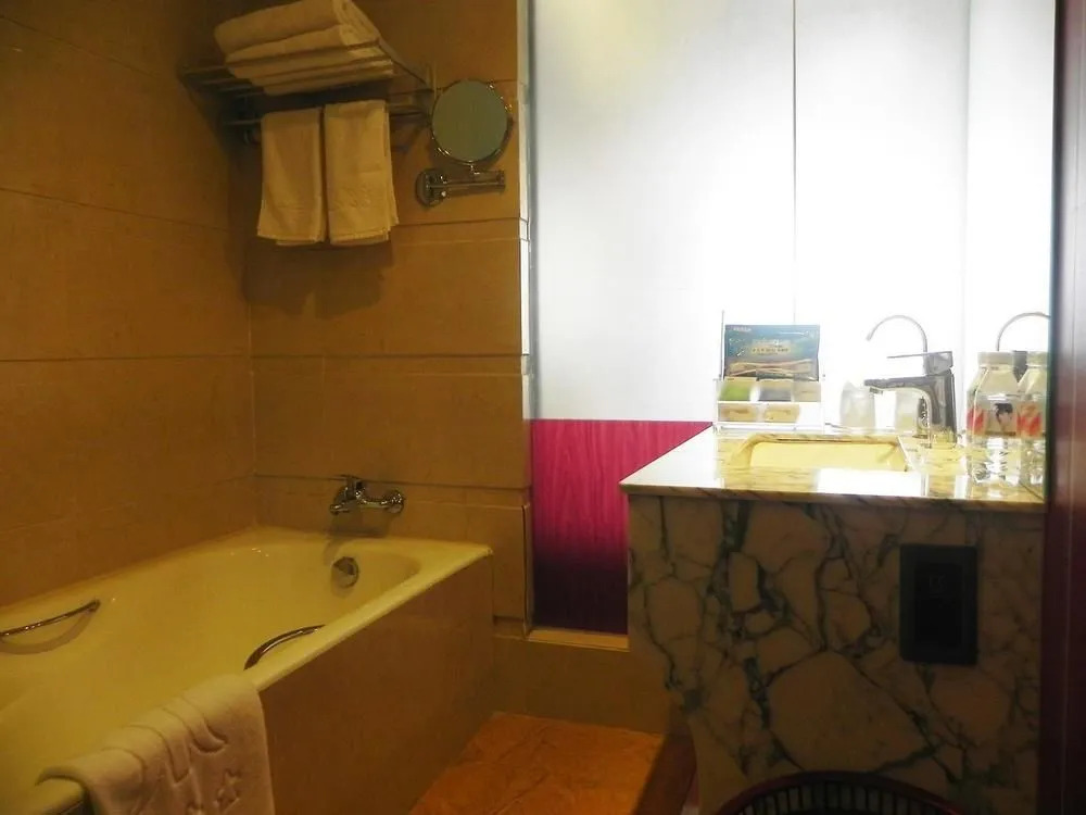 Zhangqiu Haitai Hotel