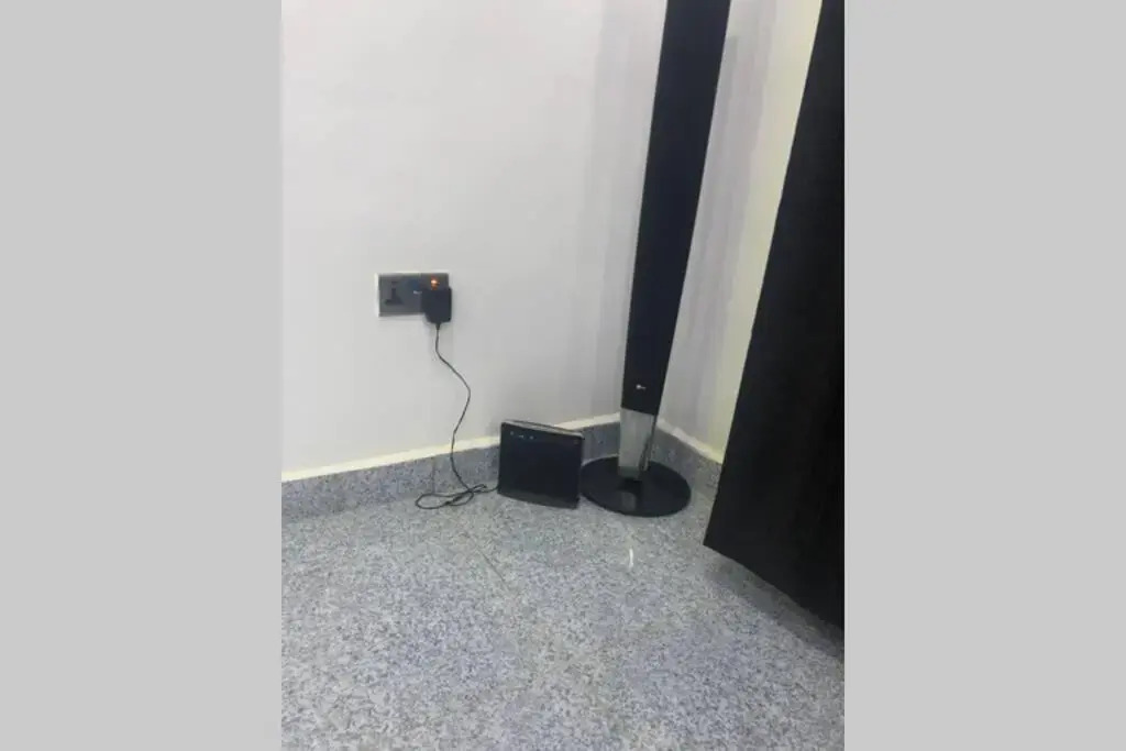 Well spacious and furnished 2 bedroom apartment