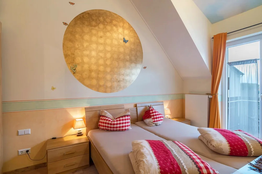 SCHUSTERjunge Aparthotel I Zentral I Studio Apartments I Küche & Bad I Parkplatz