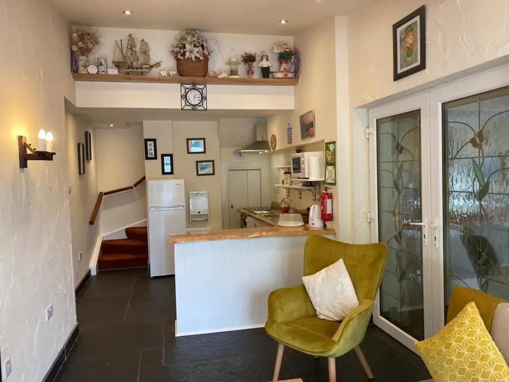 Hazelbrook Self Catering - Maximum 6 Persons