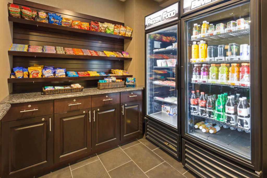 Holiday Inn Express & Suites Rapid City by IHG