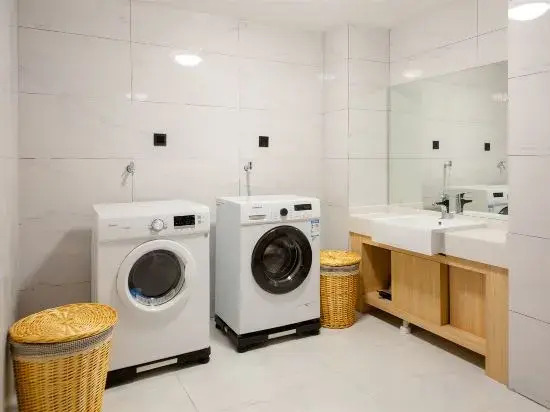 Holleston International Hotel (Chengdu Polar Ocean Park Tianfu Heyue Plaza)