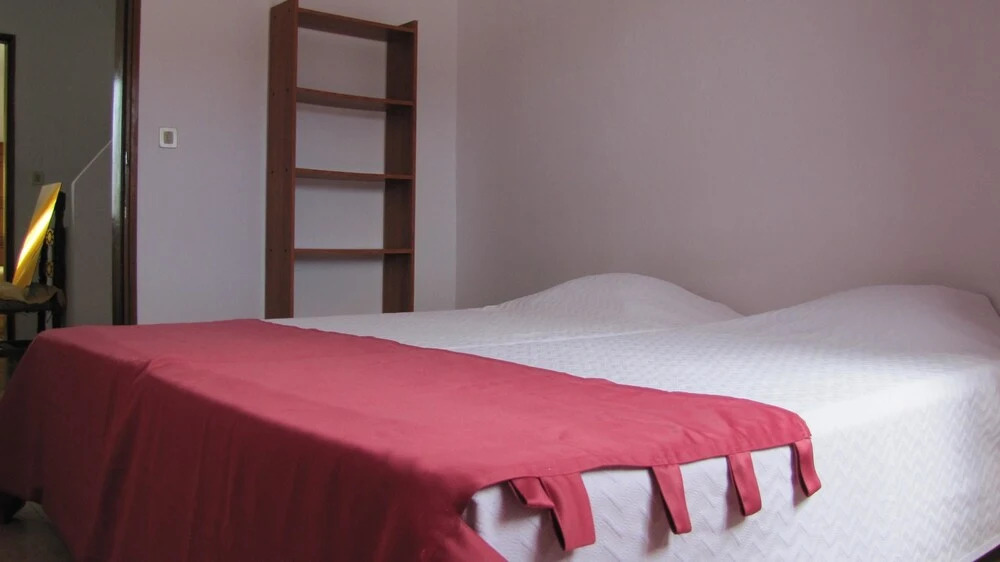 House With 5 Bedrooms in Paderne, With Wonderful Mountain View, Furnis