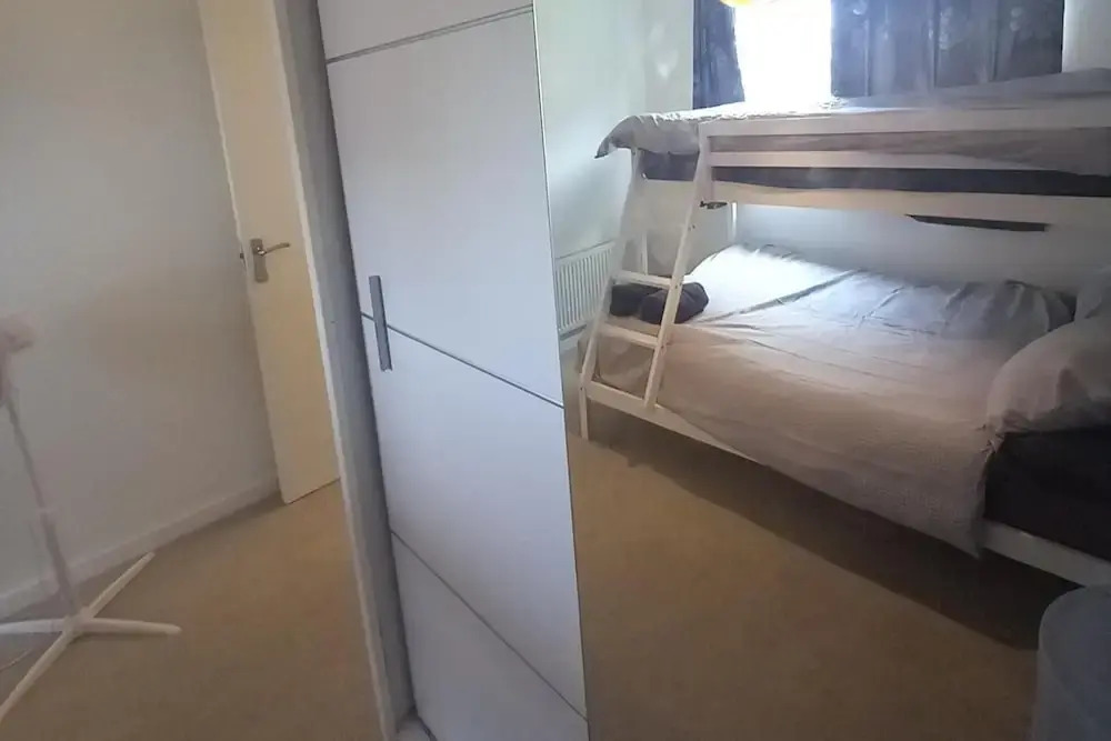 5 Guests - Pet Friendly - Balcony & Free Parking
