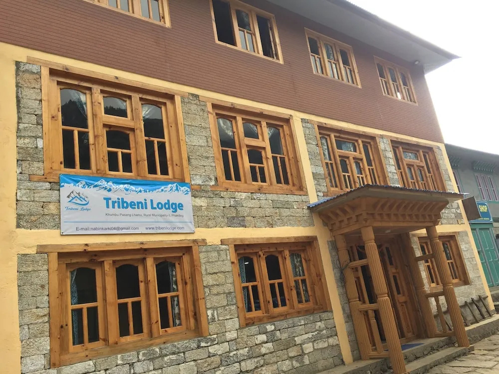 Tribeni Lodge Restaurant And Bar