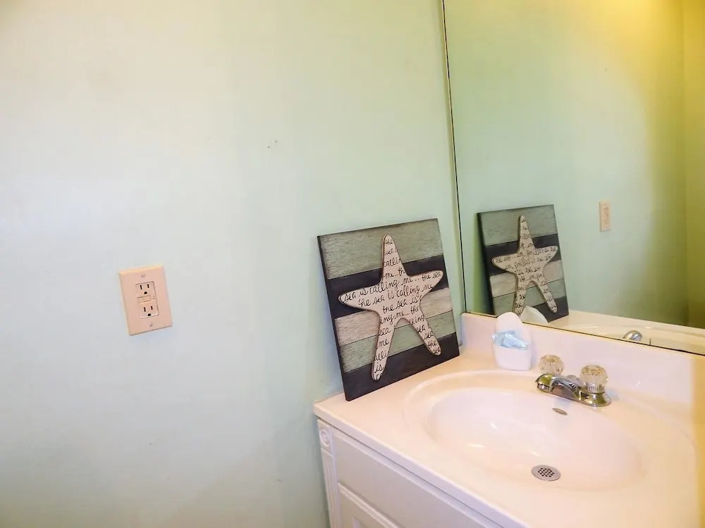 017 Morris House 4 Bedrooms 2.5 Bathrooms Home