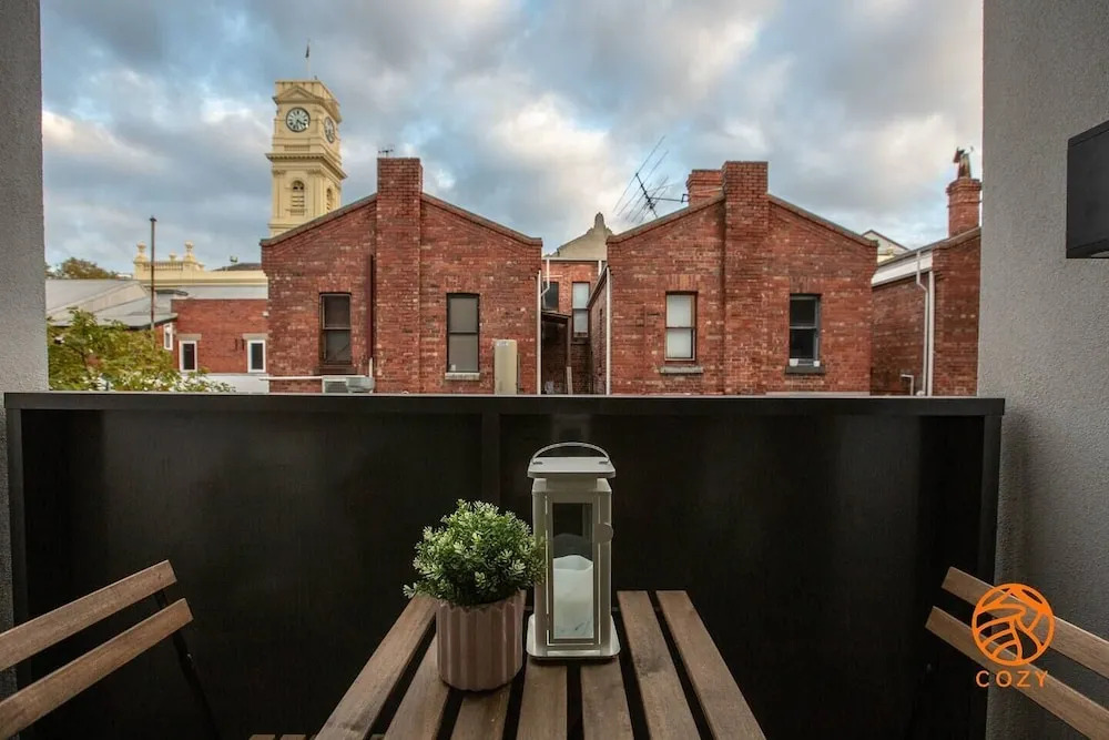 105flora Cozy Stay Prahran Lively Neighbour
