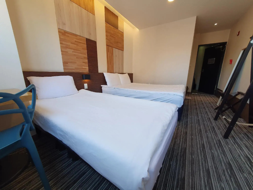 Bound Hostel