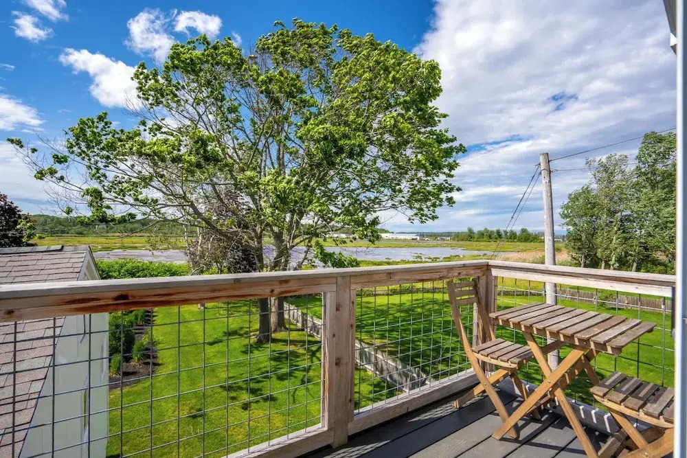 Latitude Adjustment Walk to Beach & Dining!