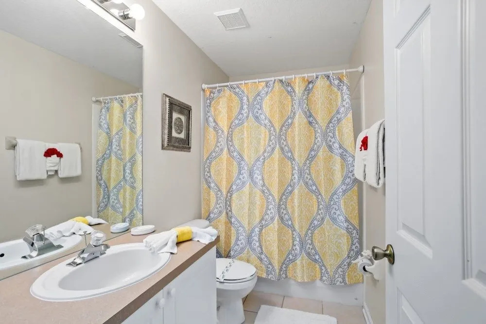 4 bed Single Level Home in Windsor Palms Sleeps 8