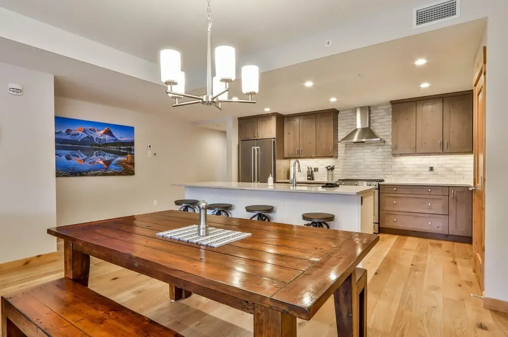 White Spruce Lodge by Spring Creek Vacations