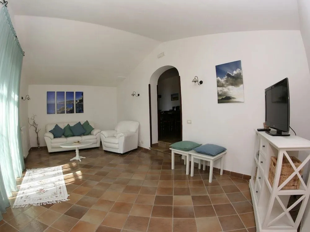 AMORE RENTALS - Villa Raffaella