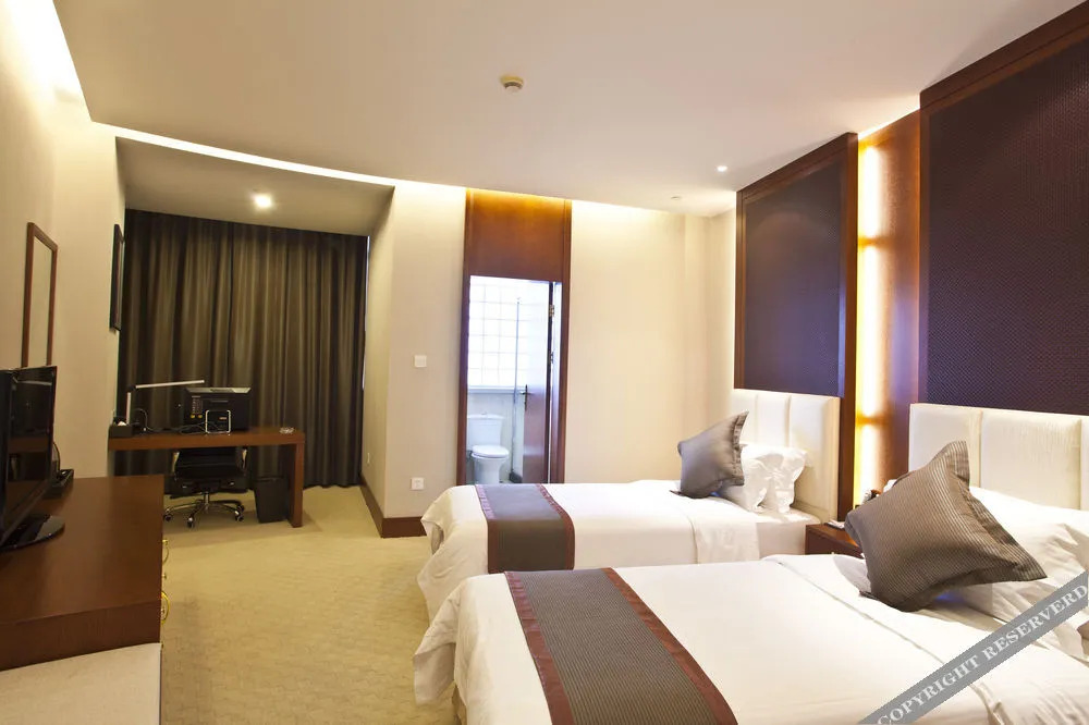 Noble Center Hotel