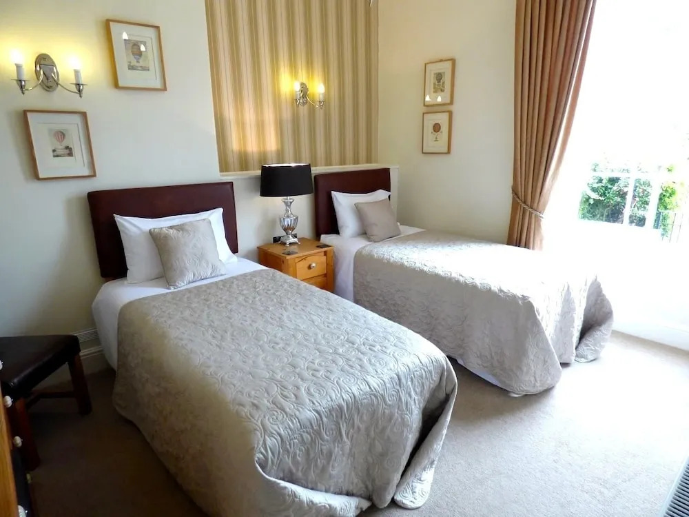 Tavistock House Hotel