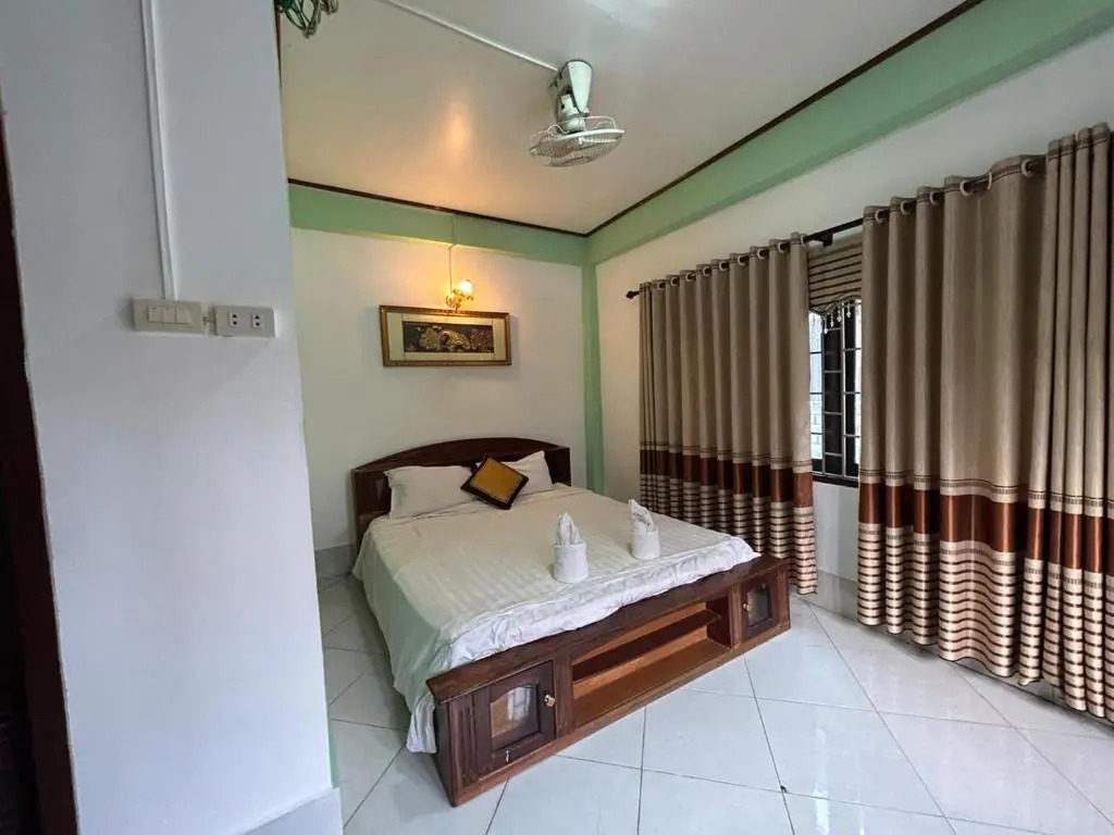 Bountang Mountain View Riverside Hotel