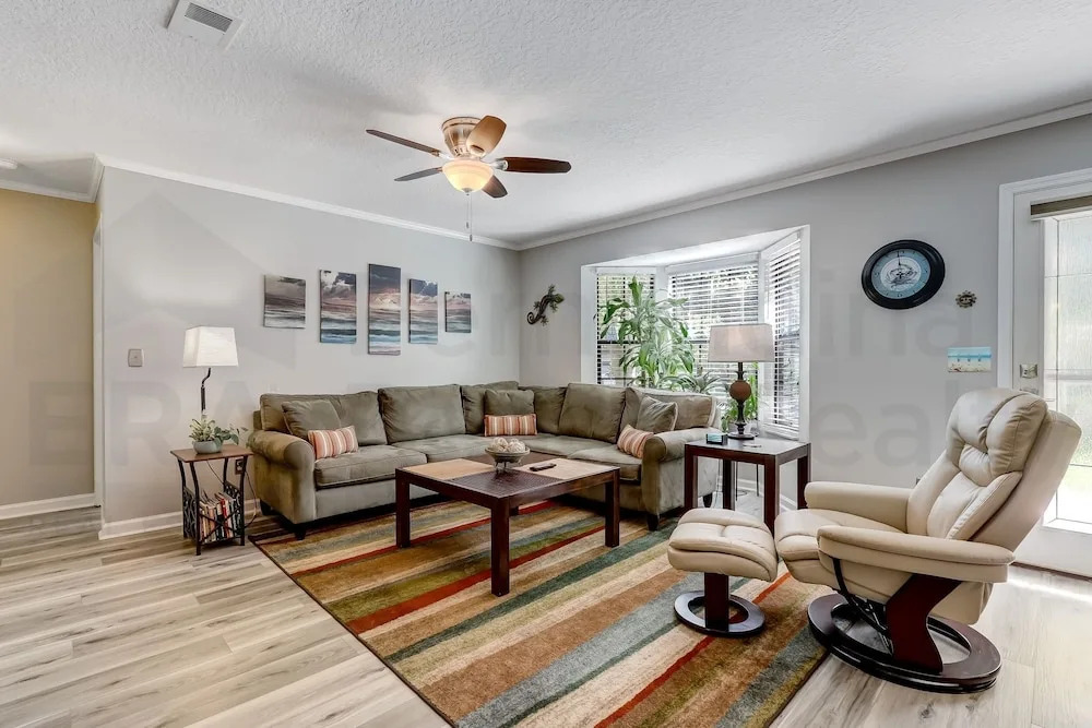 2113 Talbot Ct. 3 Bedroom Home by RedAwning