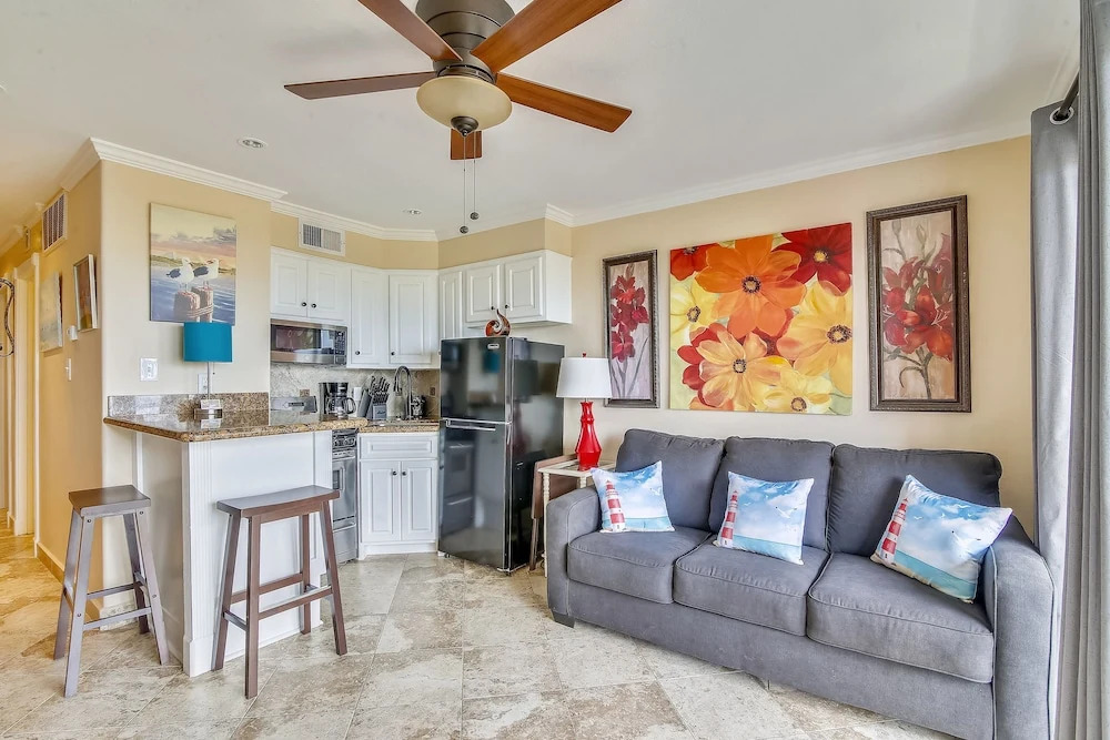 Casa Del Mar 103-seagull Crossing 1 Bedroom 1 Bathroom Condo
