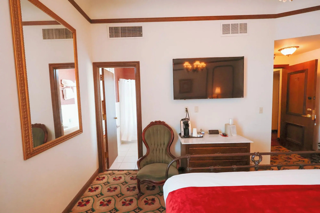 Mizpah Hotel