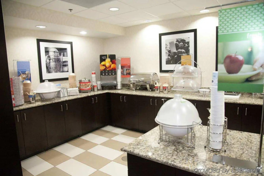 Hampton Inn & Suites Alpharetta-Windward
