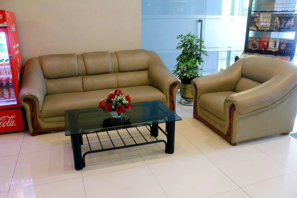 ZEN Rooms Lengkong Gatot Subroto