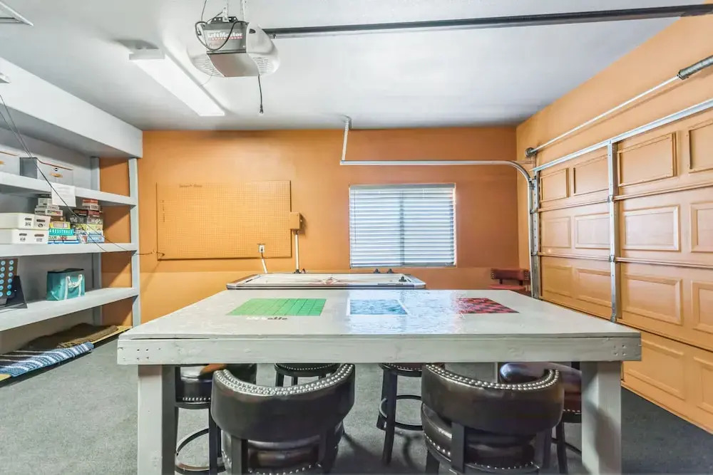 Beautiful Sunsets at 3BR Villa in Reno