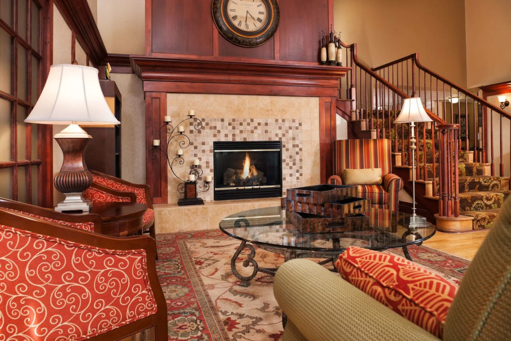 Country Inn & Suites by Radisson, Milwaukee West Brookfield , WI