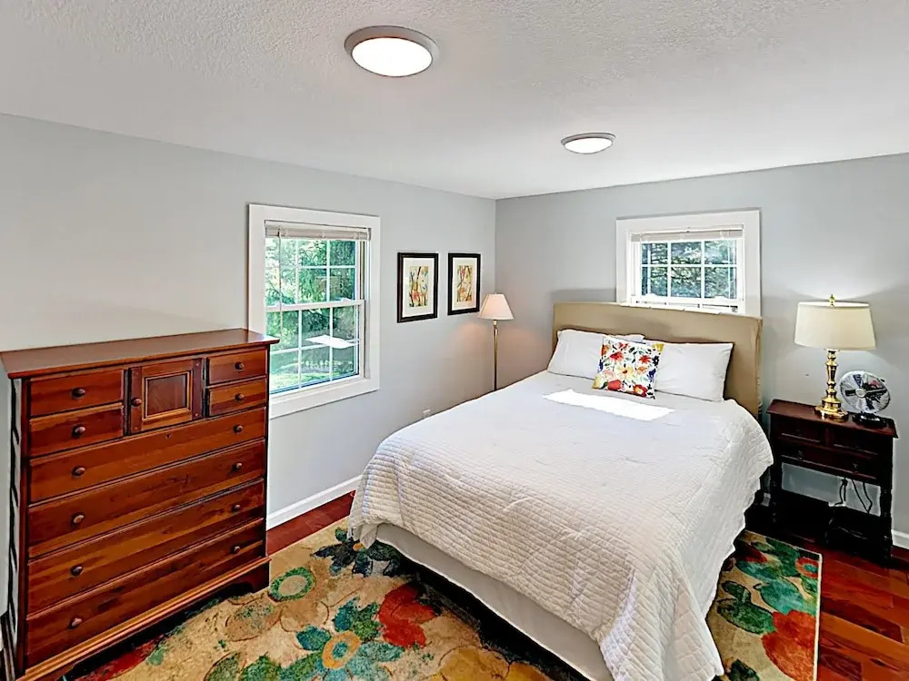 7 3rd Street Home 2 Bedrooms 2 Bathrooms Home