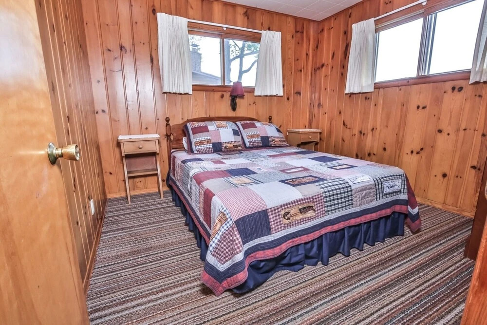 Maple - Serenity Bay Resort 3 Bedroom Cabin