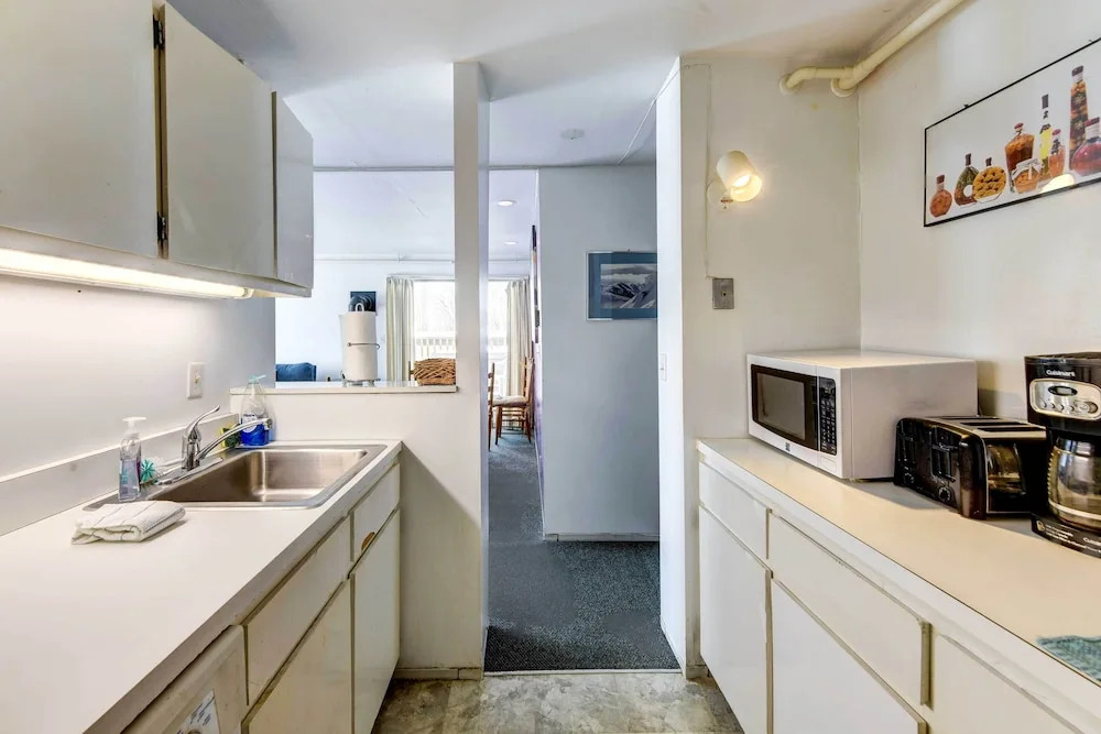 Stowe Condo With Deck and Mountain Views!