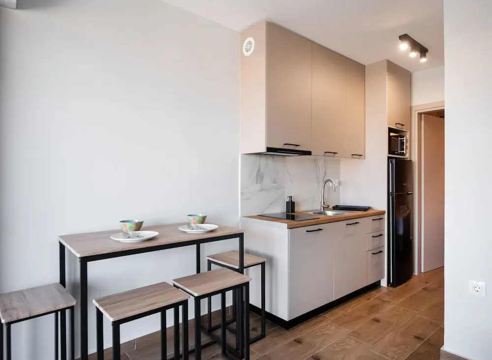 The Bee Apartments Sea View