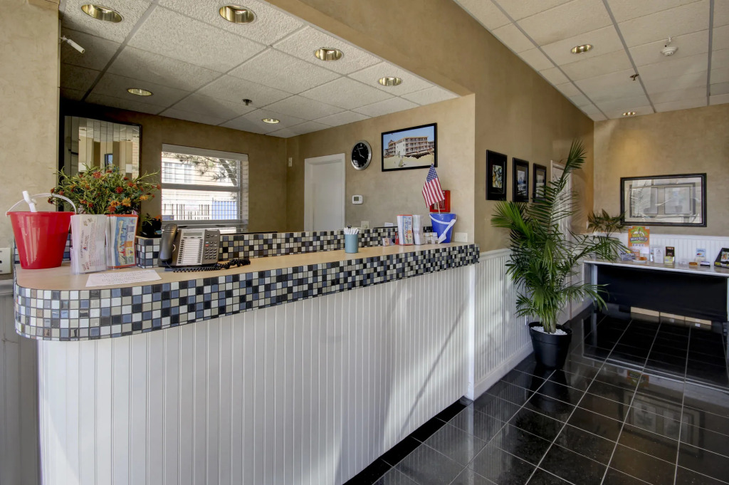 SeaLoft Oceanfront Hotel