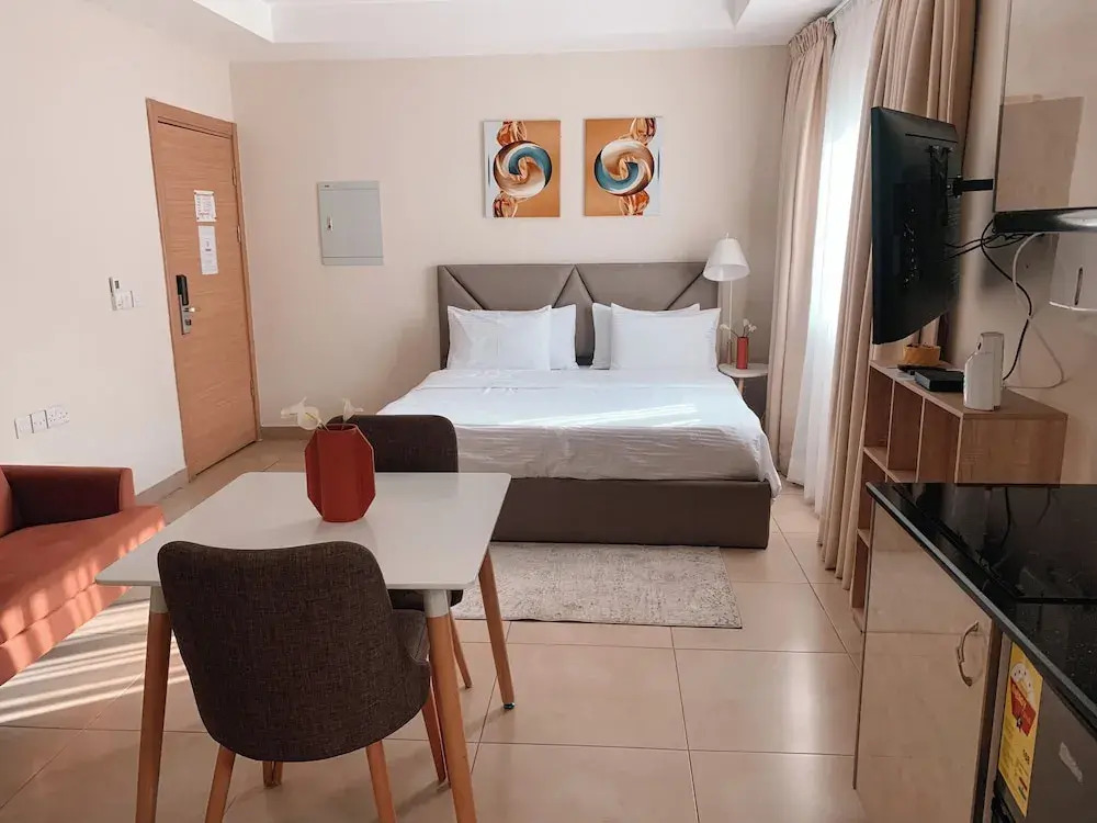 Sky Suites Airport