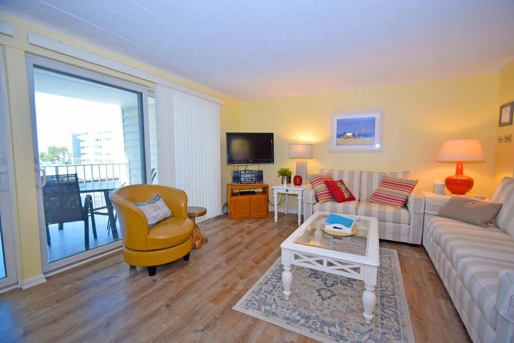 Thunder Island 112c 2 Bedroom Condo by RedAwning