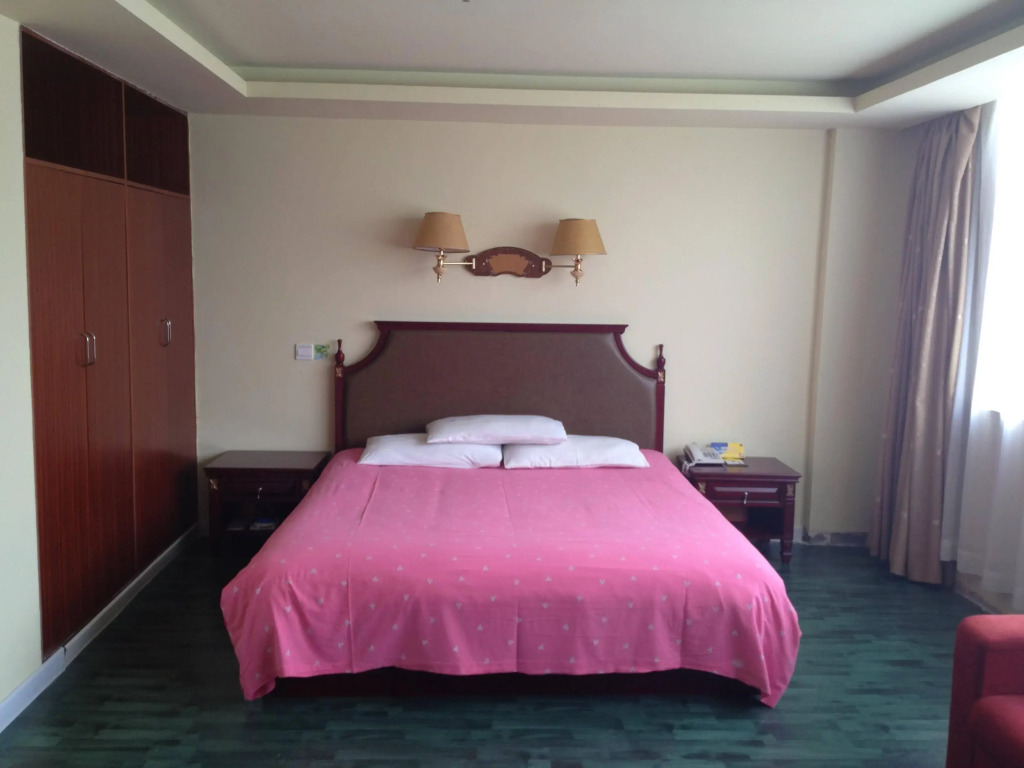 Home Inns Shanghai Caohejing Zhonghuan Caobao Road Branch