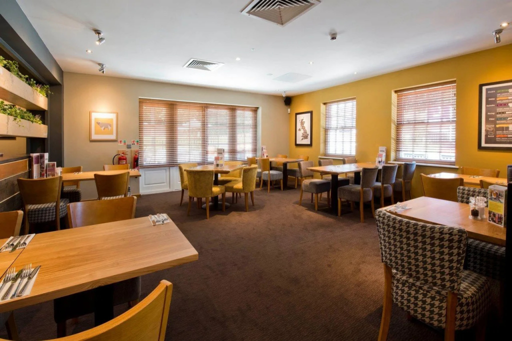 Premier Inn Farnham