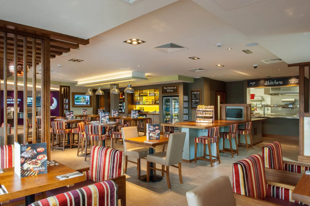 Premier Inn Witney