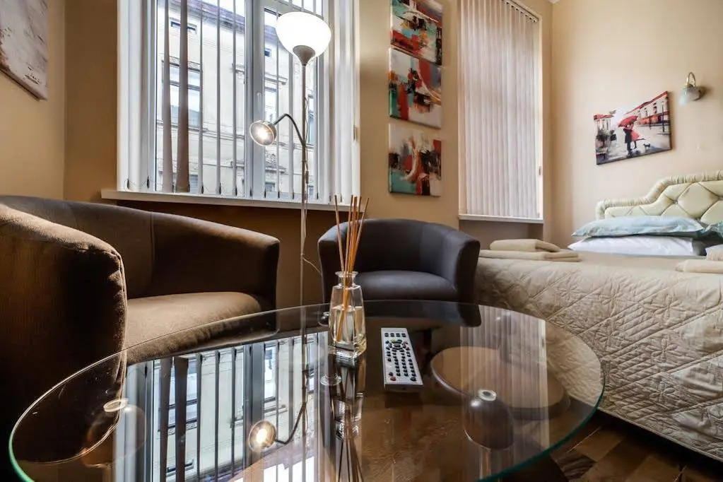 Queens Apartments