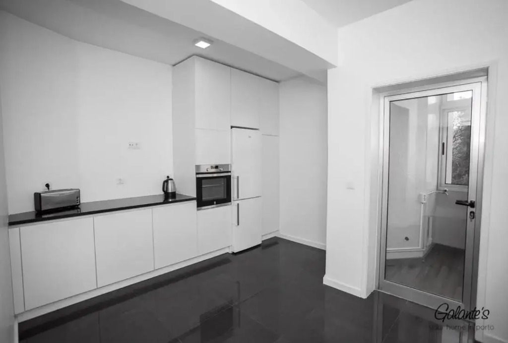 Galante & Waltrick - Downtown 3 Bedroom - Parking Downstairs - Balcony