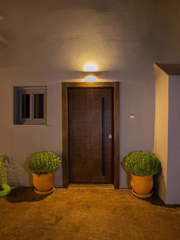 Old olive tree cottage
