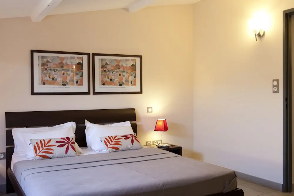 Le Mas De Valrugues Hotel