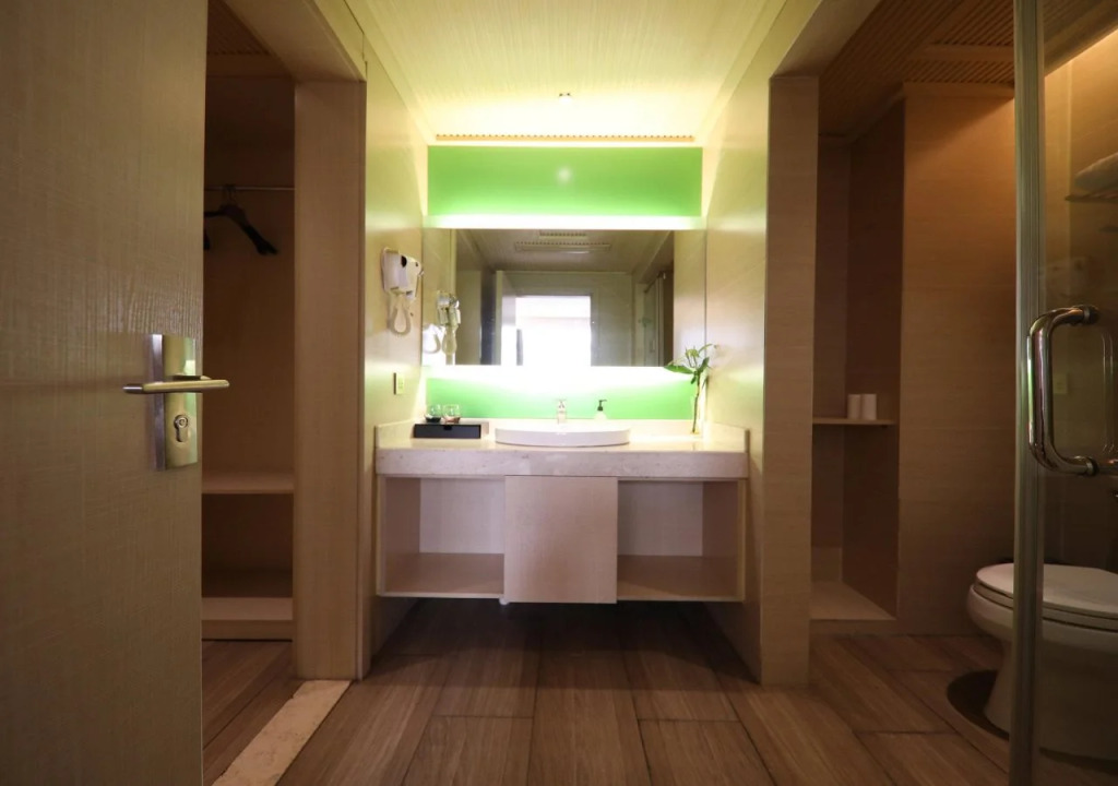 ibis Styles Yangzhou Gaoyou Bosideng Square