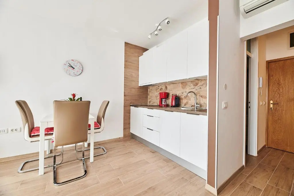 Studio apartman Lena