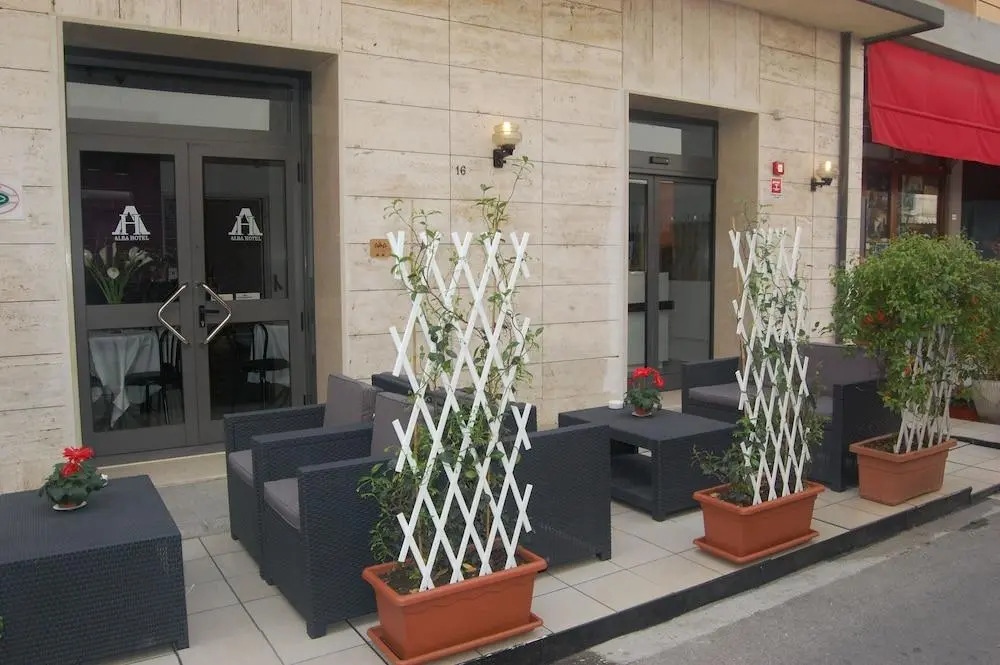 HOTEL ALBA