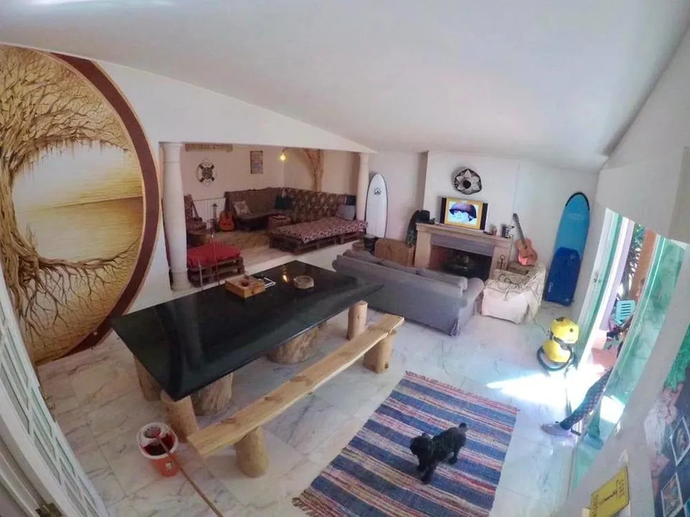 7 Waves Surf Hostel