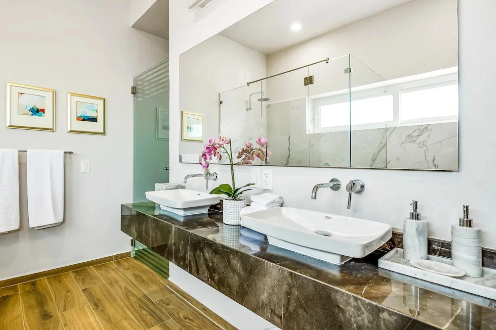 Ocean-view Getaway With Patio, Grill, Roof Deck, & On-site Pools